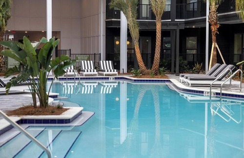 Southbank Apartment | Landing at Artea at Southbank - 1 Bedroom in Do.
