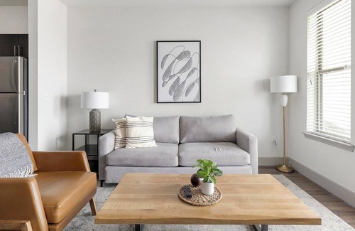 Haltom City Apartment | Landing at Bellrock Upper North - 1 Bedroom in .