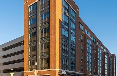 Ashburn Apartment | Landing at BLVD Commons - 1 Bedroom in Downtown Ashburn