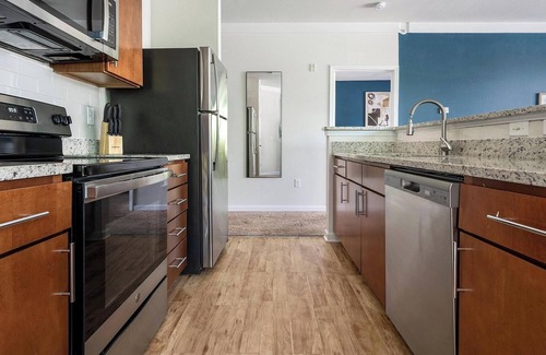 Paw Creek Apartment | Landing at Celsius - 2 Bedrooms in Wedgewood