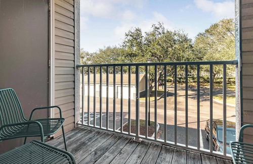Trailer Estates Apartment | Landing at Champions Walk - 2/1 Bedrooms in South.
