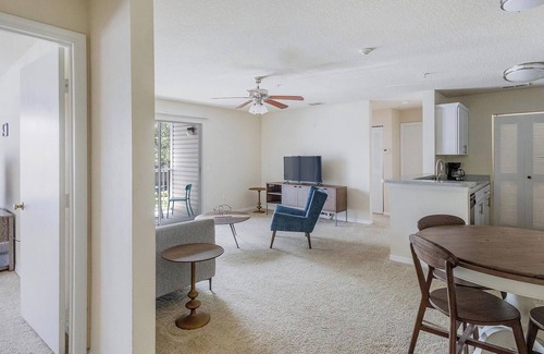 Trailer Estates Apartment | Landing at Champions Walk - 2 Bedrooms in South.