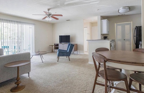 Trailer Estates Apartment | Landing at Champions Walk - 2 Bedrooms in South.