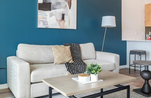Florida Center Apartment | Landing at Deseo Grande - 1 Bedroom in Southwes.