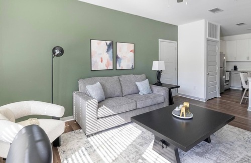 Homewood Apartment | Landing at Estelle - 1 Bedroom in West Homewood.