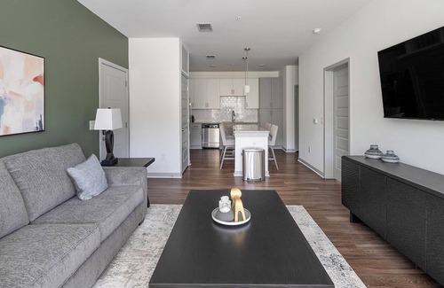 Homewood Apartment | Landing at Estelle - 1 Bedroom in West Homewood.