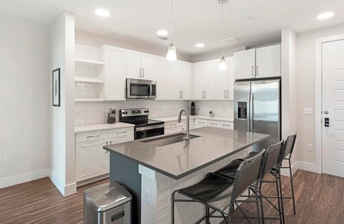 Wetmore Apartment | Landing at La Tierna - 2 Bedrooms in Northwest .