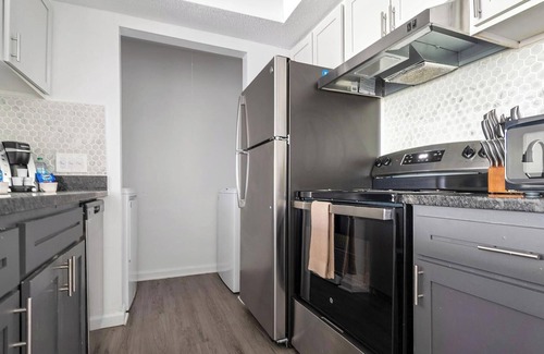 Winston - Salem Apartment | Landing at Northcliffe Forest - 2 Bedrooms in N.