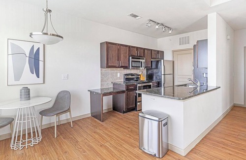 White Settlement Apartment | Landing at Oxford at Lake Worth - 1 Bedroom in .