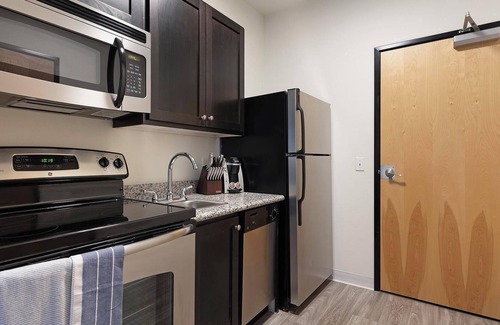 Pearl District Apartment | Landing at Pearl Studios - Studio in Northwest .