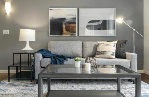 Richmond Apartment | Landing at Residences at River Park West - 1 Bedroom in Riverpark West