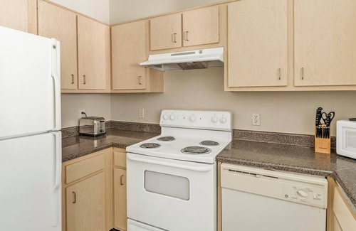Southbelt/Ellington Apartment | Landing at Settlers Ranch - 1 Bedroom in South .