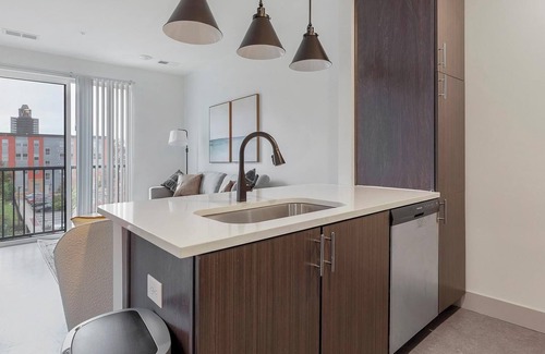 Richmond Apartment | Landing at Sphere - 1 Bedroom in Chamberlayne I.
