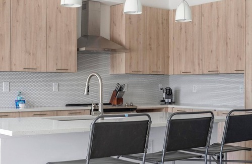 Crestline Heights Apartment | Landing at Station at Crestline - 1 Bedroom in .