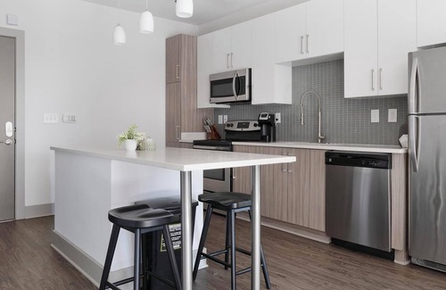 Home Park Apartment | Landing at The Brady - 1 Bedroom in Home Park