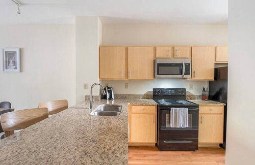 New Pathways Apartment | Landing at The Bristol on Union - 2 Bedrooms in.
