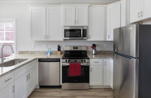 Huntsville Apartment | Landing at The Cottages at Oak Grove Dairy - 1 .