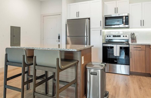 Sanford Apartment | Landing at The Henry Luxury Apartments - 1 Bedr.
