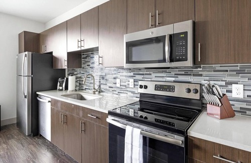 Vickery Meadow Apartment | Landing at The Mark at Midtown - 1 Bedroom in N.