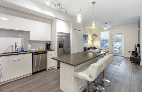 Port Tampa City Apartment | Landing at The Pointe on Westshore - 1 Bedroom .
