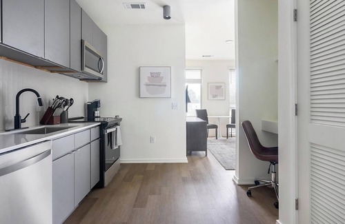 Durham Apartment | Landing at The Rigsbee Phase ll - Studio in Old.