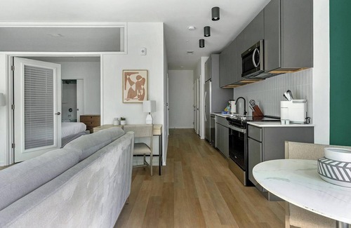 Durham Apartment | Landing at The Rigsbee Phase l - 1 Bedroom in O...