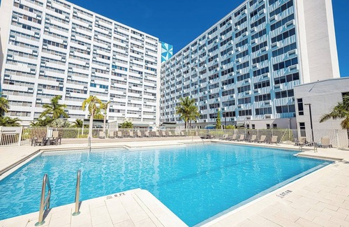 St. Petersburg Apartment | Landing at The Wayland - Studio in Downtown St.