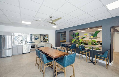 St. Petersburg Apartment | Landing at The Wayland - Studio in Downtown St.