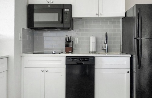St. Petersburg Apartment | Landing at The Wayland - 1 Bedroom in Downtown .