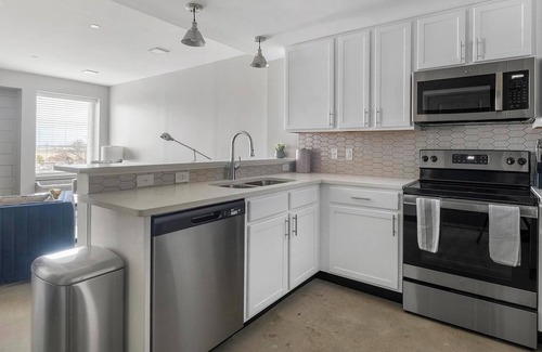 Five Points South Apartment | Landing at Tower on Tenth - 1 Bedroom in Five P.