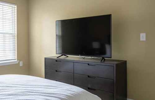 Holly Springs Apartment | Landing at Trellis Pointe - 1 Bedroom in Downtown Holly Springs