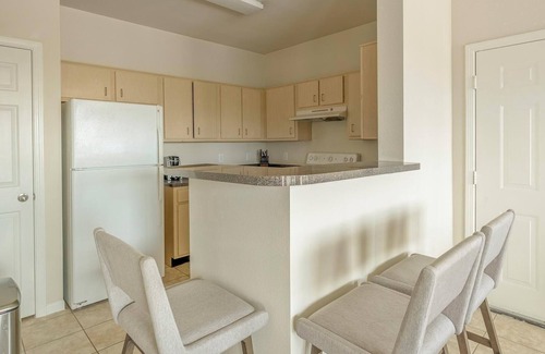 Southbelt/Ellington Apartment | Landing | Beautiful 1BD, Clubhouse, Pool