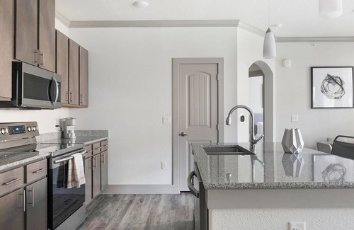 Manor Apartment | Landing | Beautiful 1BD, Gym, Clubhouse