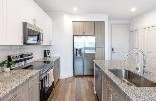 Fate Apartment | Landing | Beautiful 1BD, Gym, Pool