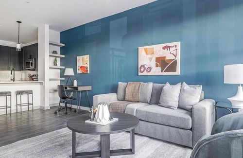 MLK Apartment | Landing | Beautiful 1BD, Yoga Studio