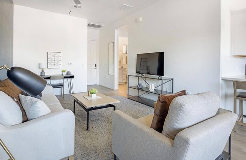 Oro Valley Apartment | Landing | Beautiful 2BD, Pool