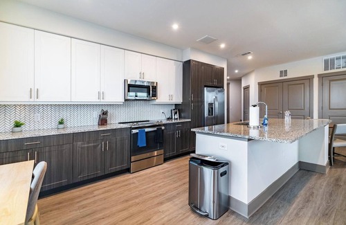 McKinney Apartment | Landing | Beautiful 2BD, Gym, Pool