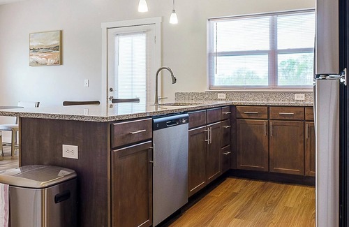 Cartersburg Apartment | Landing | Beautiful 2BD, Clubhouse, Gym