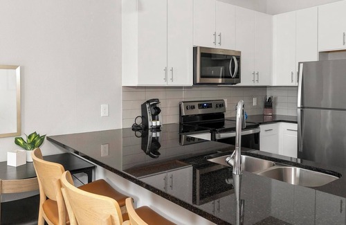 San Marco Apartment | Landing | Chic 1BD, Pool, Gym
