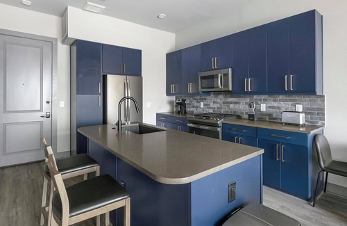 Washington Ave./ Memorial Park Apartment | Landing | Chic 1BD, Rooftop Lounge, Pool