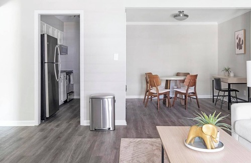 Homewood Apartment | Landing | Incredible 1BD, Clubhouse, Gym