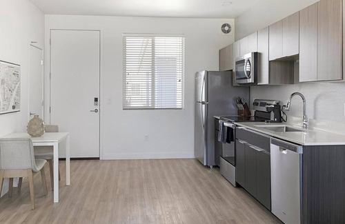 Goodyear Apartment | Landing | Incredible 1BD, Gym, Yoga Studio