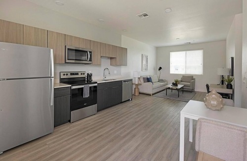 Goodyear Apartment | Landing | Incredible 1BD, Gym, Yoga Studio