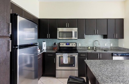 Miramar Apartment | Landing | Incredible 1BD, Gym, Clubhouse