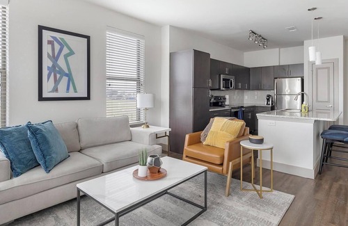 Haltom City Apartment | Landing | Incredible 1BD, Yoga Studio, Courtyard