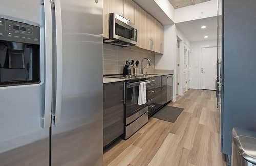 Baileys Crossroads Apartment | Landing | Modern 1BD, Gym, Game Room