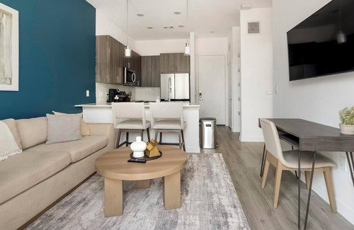 San Antonio Apartment | Landing | Modern 1BD, Clubhouse, Pool