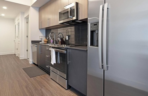 Baileys Crossroads Apartment | Landing | Spectacular 1BD, Game Room, Gym