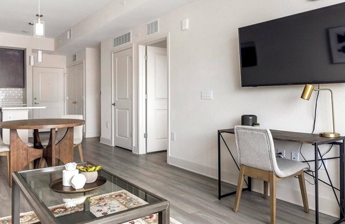 Palmetto Apartment | Landing | Spectacular 1BD, Gym, Clubhouse