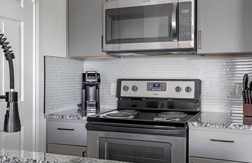 McNeil Apartment | Landing | Spectacular 1BD, Gym, Pool